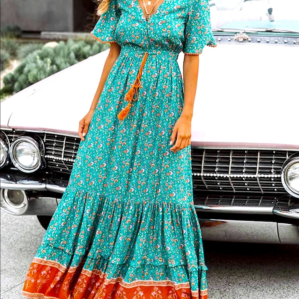 R. Vivimos Bohemian Floral Dress Size M (8/10)